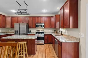 1828 Fescue Cir, Shakopee, MN 55379 - Photo 8