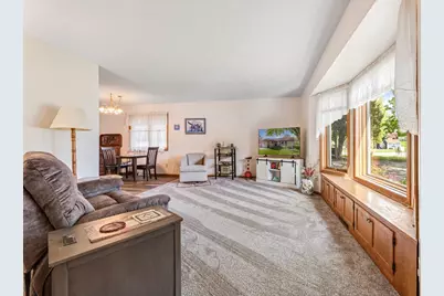 813 N Sprague Street #2, Caledonia, MN 55921 - Photo 2