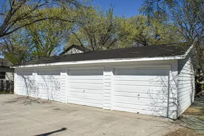 915 9th Street S, Fargo,  58103 - Photo 8