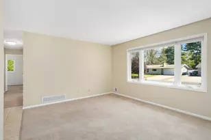 2298 Pleasant View Dr, New Brighton, MN 55112 - Photo 4