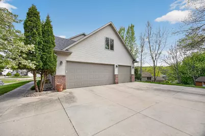 2719 Rocky Creek Lane NE, Rochester, MN 55906 - Photo 4