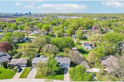 5137 Duggan Plaza, Edina, MN 55439 - Photo 70