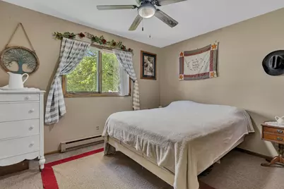608 E Ash Avenue, Olivia, MN 56277 - Photo 14