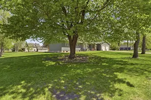 608 E Ash Ave, Olivia, MN 56277 - Photo 32