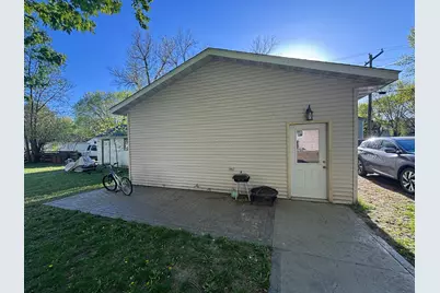 207 S 6th Street, Montevideo, MN 56265 - Photo 26