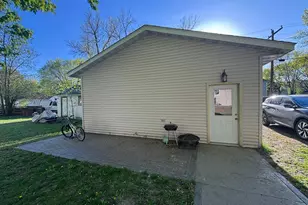 207 S 6th St, Montevideo, MN 56265 - Photo 26