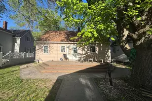 207 S 6th St, Montevideo, MN 56265 - Photo 24