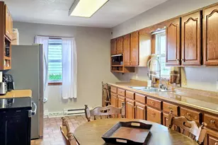 913 E Elm St, Redwood Falls, MN 56283 - Photo 4