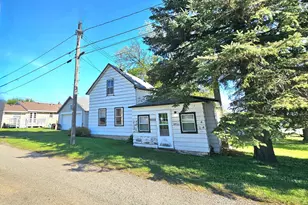 124 Park Ave SW, Silver Lake, MN 55381 - Photo 2