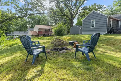 2097 Belmont Lane E, North Saint Paul, MN 55109 - Photo 8