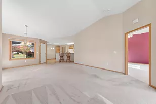 6524 Riverwood Ln, Brooklyn Center, MN 55430 - Photo 8