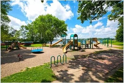 460 3rd Street, Excelsior, MN 55331 - Photo 40