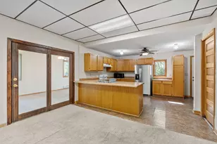 109 2nd Ave NE, Osseo, MN 55369 - Photo 8