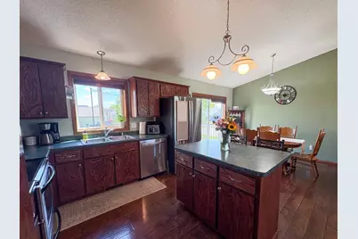 906 3rd Avenue NE, Saint Joseph, MN 56374 - Photo 4