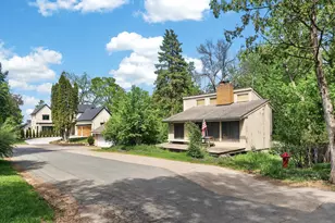 3114 Brooks Ln, Wayzata, MN 55391 - Photo 1