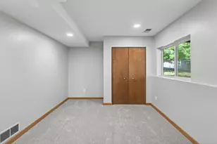 688 Eagle Ridge Rd, Woodbury, MN 55125 - Photo 28