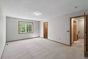 688 Eagle Ridge Rd, Woodbury, MN 55125 - Photo 18
