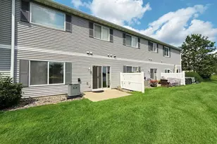 1842 111th Ave NE, Blaine, MN 55449 - Photo 4