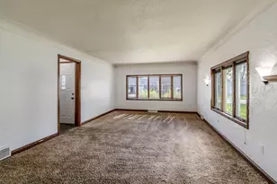 522 1st St SE, Madelia, MN 56062 - Photo 6