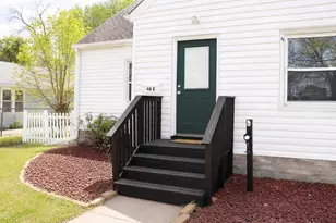 48 Sidney St E, Saint Paul, MN 55107 - Photo 2