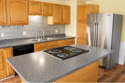 48 Sidney Street E, Saint Paul, MN 55107 - Photo 6
