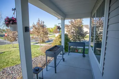 655 Stonegate Circle, Waconia, MN 55387 - Photo 4