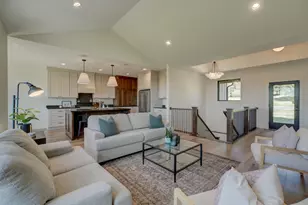 908 Gavin Pass, Hudson, WI 54016 - Photo 8