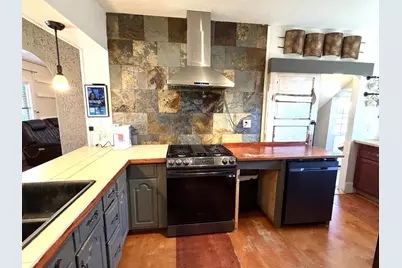 207 S Johnson Avenue, Fosston, MN 56542 - Photo 10