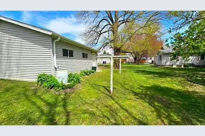 113 W 3rd Street, Donnelly, MN 56235 - Photo 38