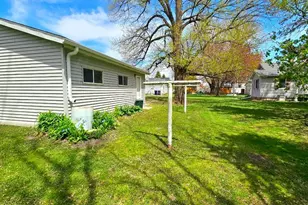 113 W 3rd St, Donnelly, MN 56235 - Photo 38