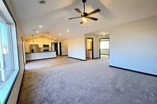 2027 Clark St, Saint Peter, MN 56082 - Photo 10