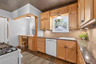2716 E Minnehaha Pkwy, Minneapolis, MN 55406 - Photo 12