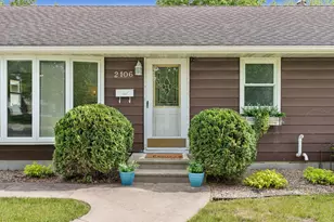 2106 6th Ave NE, Austin, MN 55912 - Photo 2