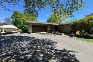 1345 Broadview Ave, Chaska, MN 55318 - Photo 2
