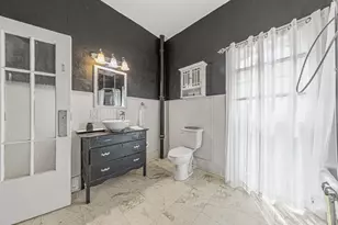 228 W 4th St, Blue Earth, MN 56013 - Photo 24