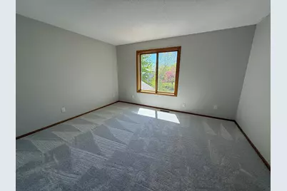 9828 Greenspruce Avenue N, Brooklyn Park, MN 55443 - Photo 10