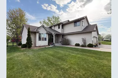 9828 Greenspruce Avenue N, Brooklyn Park, MN 55443 - Photo 8