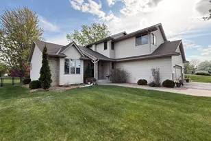9828 Greenspruce Ave N, Brooklyn Park, MN 55443 - Photo 8