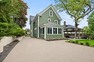 1930 Girard Ave S, Minneapolis, MN 55403 - Photo 96