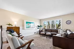 10361 Balsam Ln, Eden Prairie, MN 55347 - Photo 16