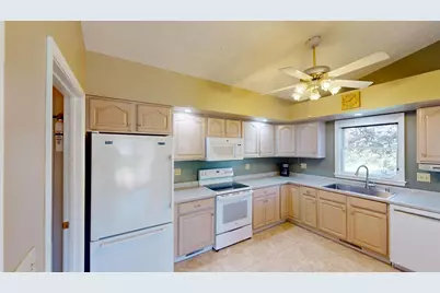 24328 Cardinal Court, Trempealeau, WI 54661 - Photo 14
