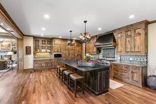 6823 Alpine Trail, Eden Prairie, MN 55346 - Photo 10