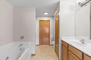 1524 Independence Dr, Northfield, MN 55057 - Photo 18