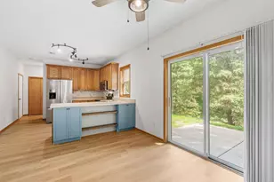 1524 Independence Dr, Northfield, MN 55057 - Photo 2