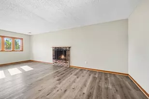2000 Westview Dr, Hastings, MN 55033 - Photo 6