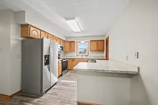 2000 Westview Dr, Hastings, MN 55033 - Photo 20