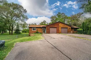 6805 Craig Ct, Inver Grove Heights, MN 55076 - Photo 1