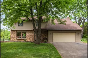 10587 Wellington Ln N, Maple Grove, MN 55369 - Photo 1