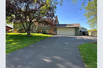 630 Tyrol Lane, Shakopee, MN 55379 - Photo 2