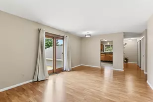 7315 Stewart Dr, Eden Prairie, MN 55346 - Photo 10